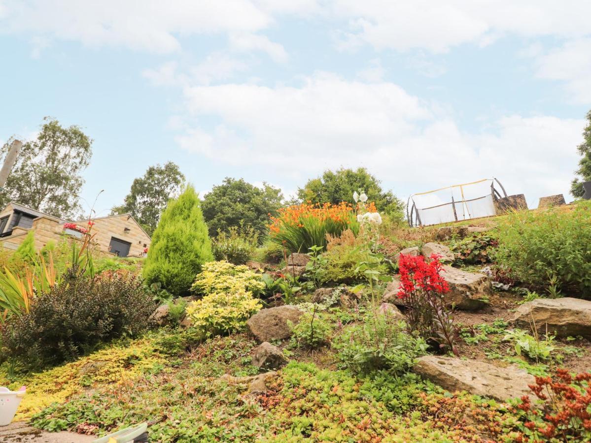 Woodlands Villa Keighley Exterior photo